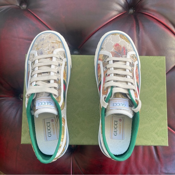 NIB Authentic Gucci Supreme H2O Floral
Tennis Sneaker - Picture 3 of 6